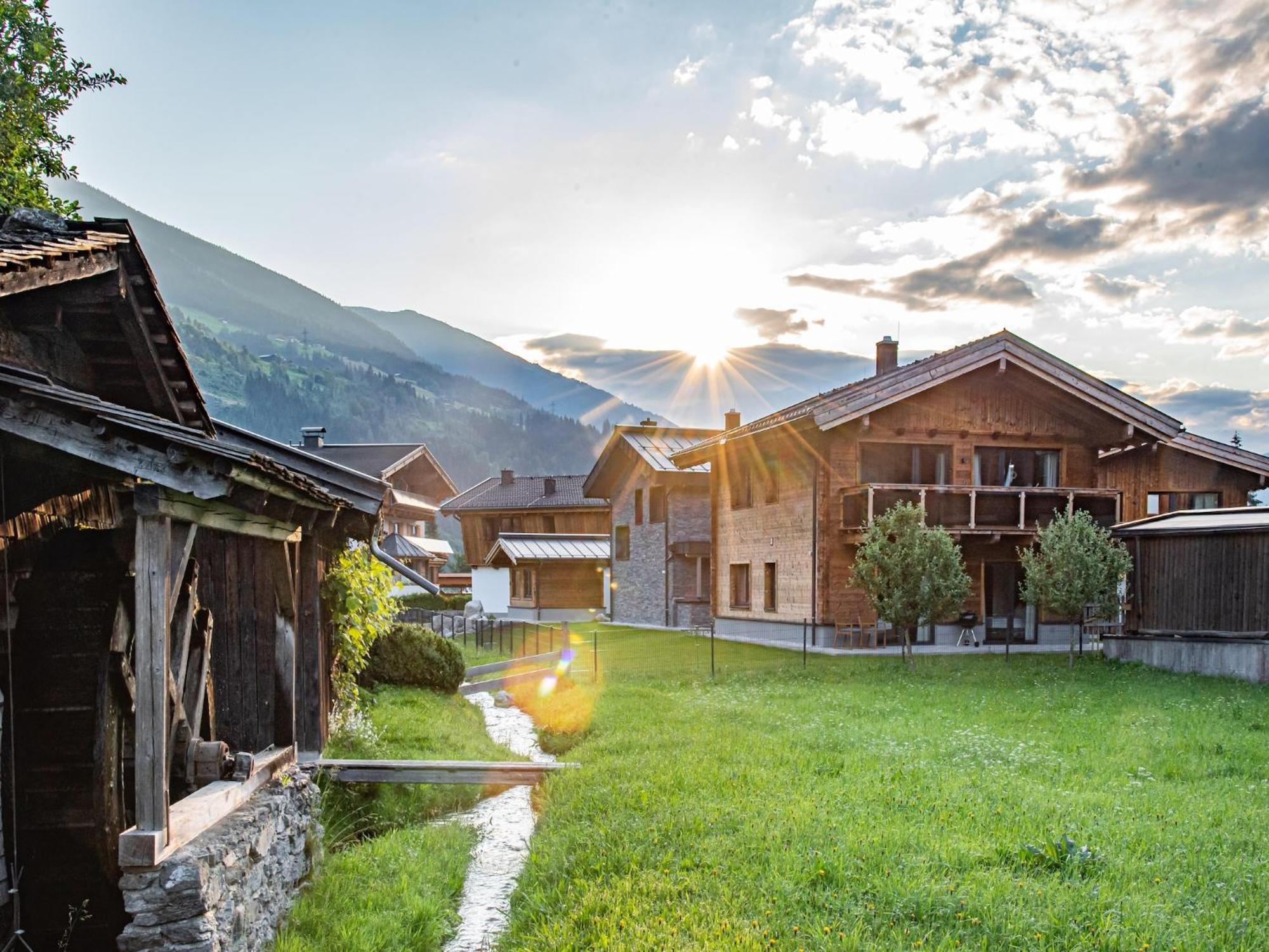 The Village Chalet Stone House Вальд  Экстерьер фото